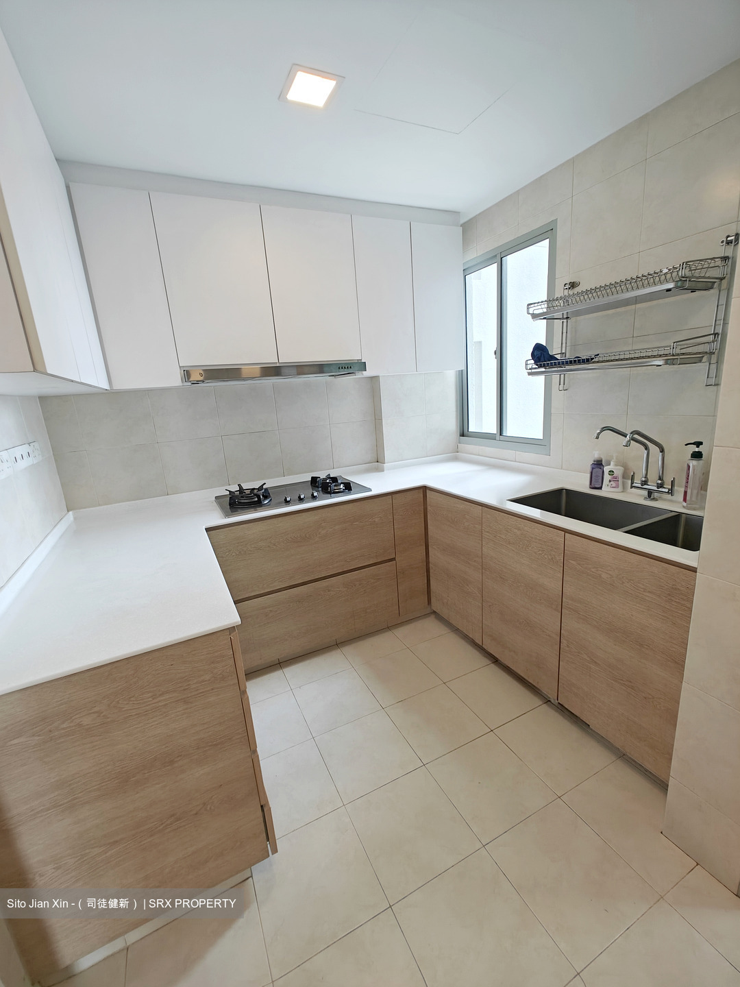 Whitewater (D18), Condominium #612690461